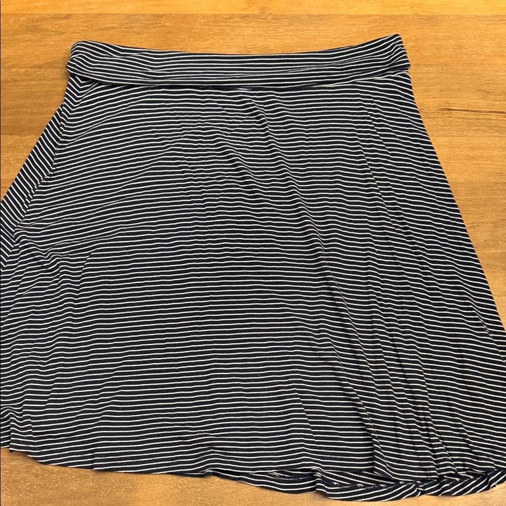GAP XL Women's Navy and White Striped A-Line Skirt